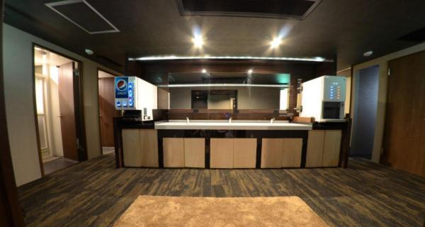 Hotel Cabin Style Окаяма Экстерьер фото